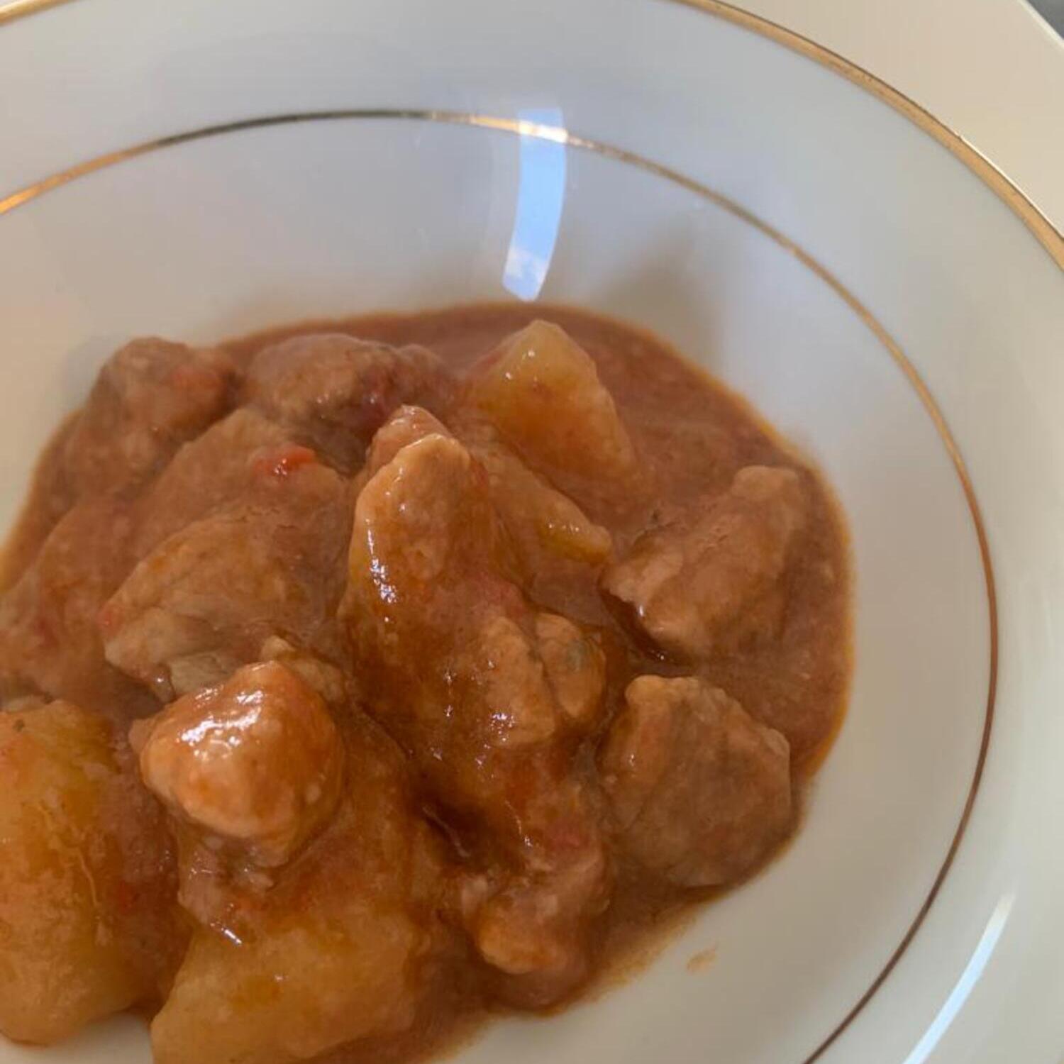 Spezzatino veloce con cipollotti e patate